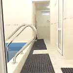 Hotel Breeze *